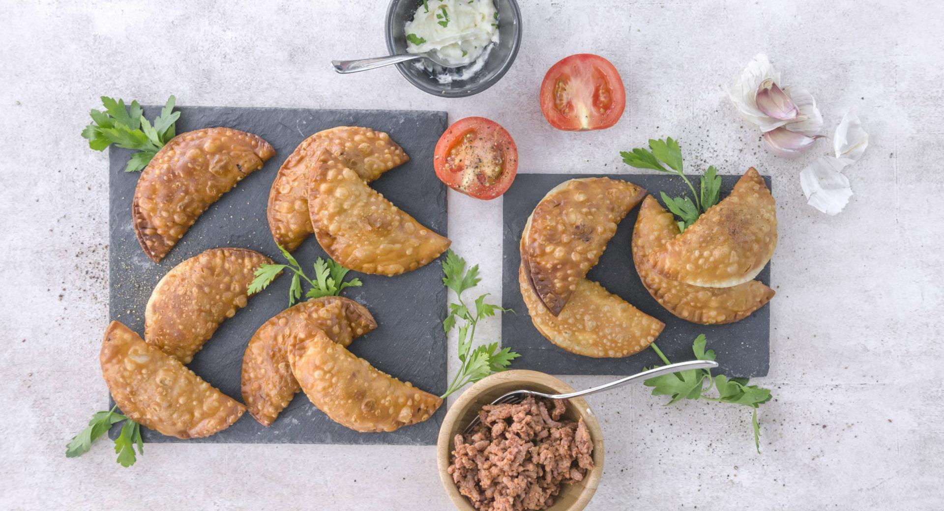 Panzerotti ripieni di carne (Empanadillas)