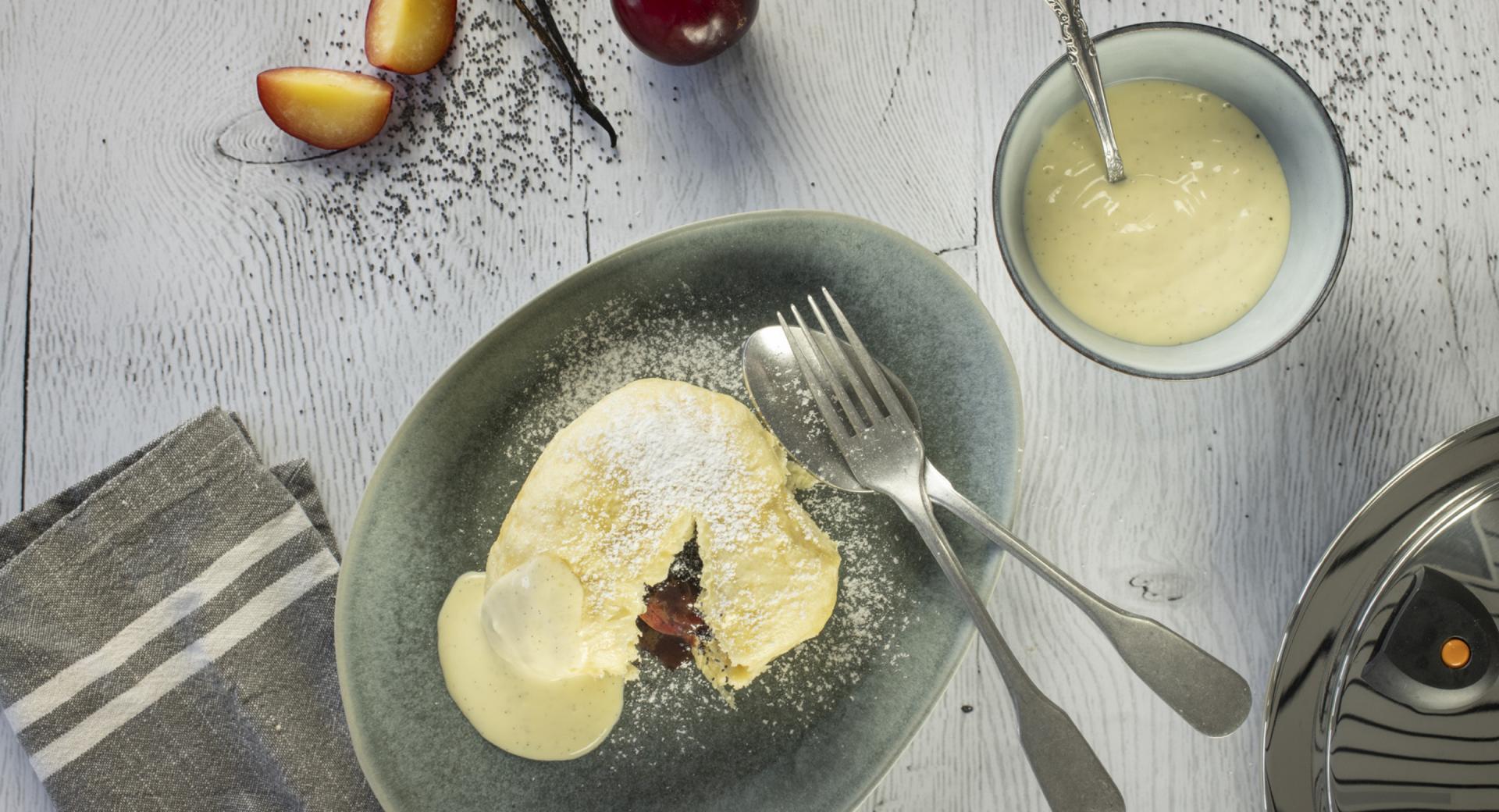 Gnocchi dolci al vapore (Dampfnudel) ripieni con salsa alla vaniglia