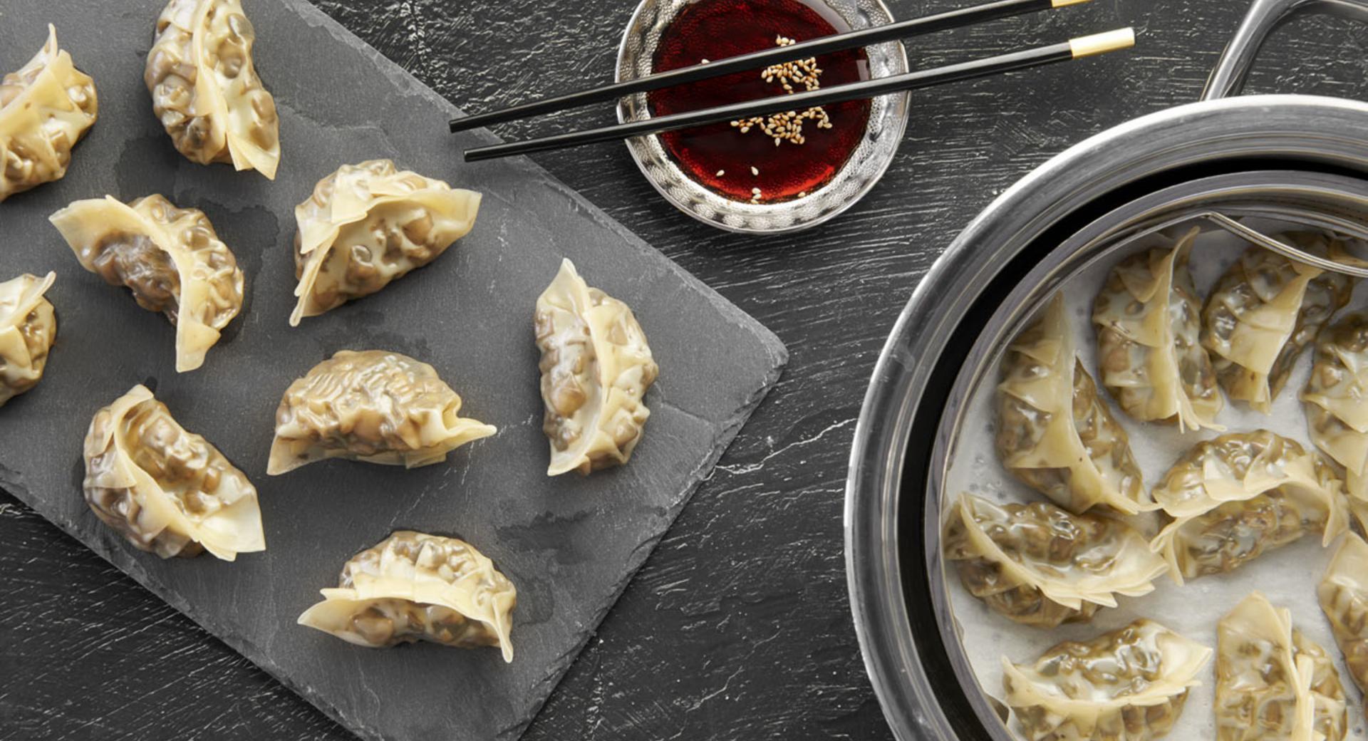 Ravioli giapponesi con ripieno di funghi