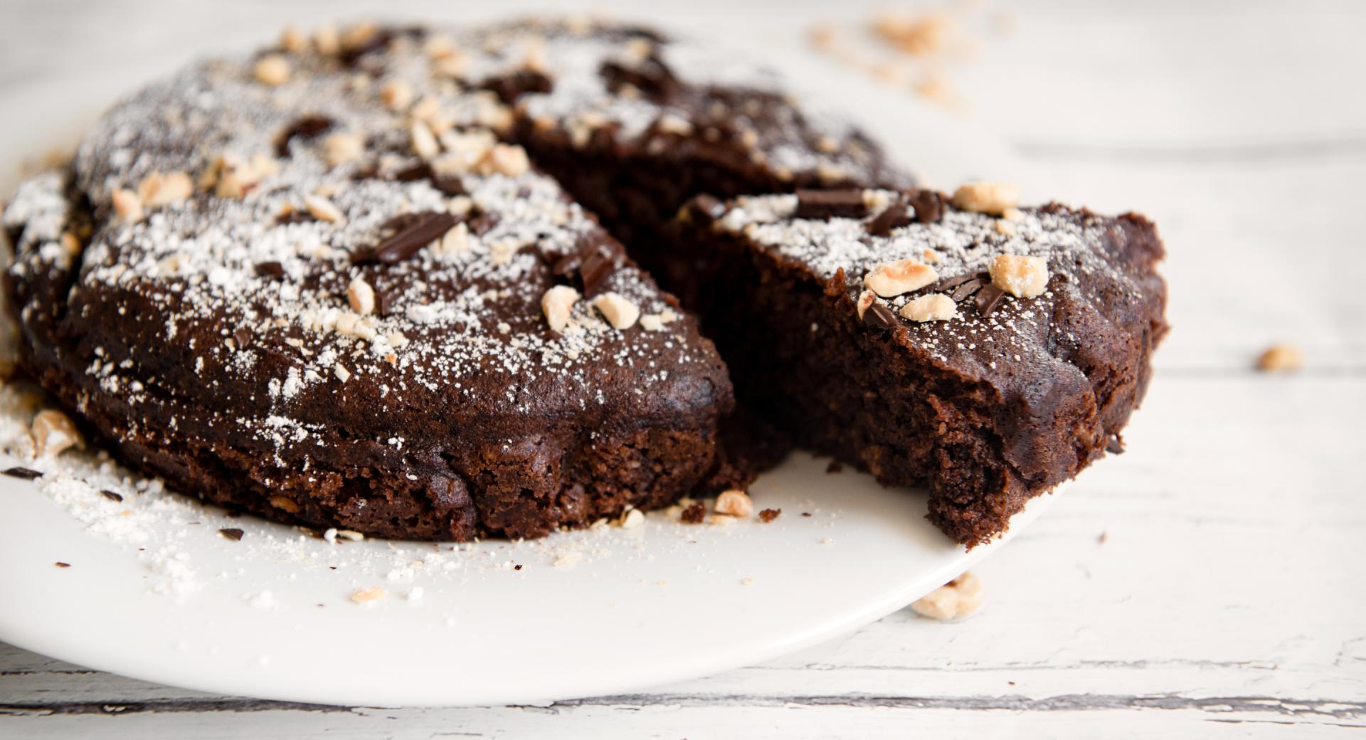 Torta cioccolato e nocciole