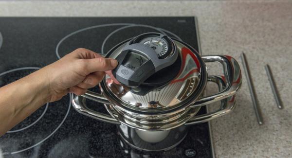 Al suono di Audiotherm, abbassare il calore e completare la cottura.