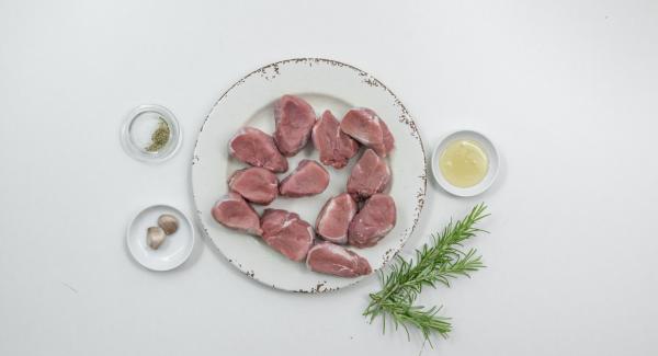 Disporre gli ingredienti sul piano.