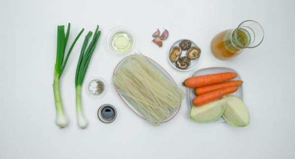 Disporre gli ingredienti sul piano.