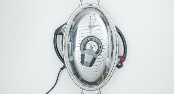 Riposizionare l’Unità Ovale Grill su Navigenio, impostarlo a livello 6 e scaldare l’Unità fino alla finestra “carne” con l’ausilio di Audiotherm.