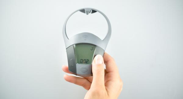 Coprire con EasyQuick e impostare Navigenio in modalità "A". Inserire un tempo di cottura di 2 minuti su Audiotherm, applicarlo su Visiotherm e girare finchè compare il simbolo "vapore".