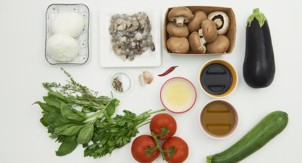 Disporre tutti gli ingredienti sul piano.