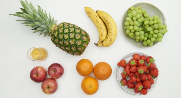 Disporre gli ingredienti sul piano.