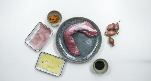 Disporre gli ingredienti sul piano.