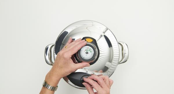 Al suono di Audiotherm, posizionare l’Unità nel suo coperchio capovolto e attendere l’apertura di Secuquick. Al suono di Audiotherm, posizionare l’Unità nel suo coperchio capovolto e attendere l’apertura di Secuquick.