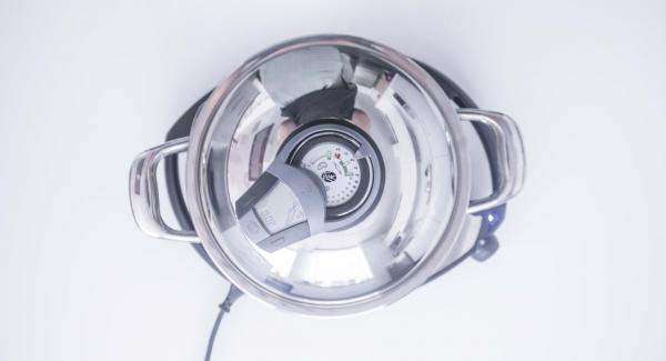 Impostare Navigenio in modalità "A" e inserire un tempo di cottura di 2 minuti su Audiotherm. Applicarlo su Visiotherm e girare finchè compare il simbolo "verdura". Impostare Navigenio in modalità "A" e inserire un tempo di cottura di 2 minuti su Audiotherm. Applicarlo su Visiotherm e girare finchè compare il simbolo "verdura".