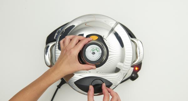 Chiudere l’Unità con Secuquick, impostare Navigenio in modalità "A". Inserire un tempo di cottura di 1 minuto su Audiotherm e cuocere in modalità “soft”. Chiudere l’Unità con Secuquick, impostare Navigenio in modalità "A". Inserire un tempo di cottura di 1 minuto su Audiotherm e cuocere in modalità “soft”.