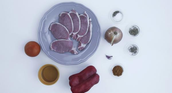Disporre tutti gli ingredienti sul piano.
