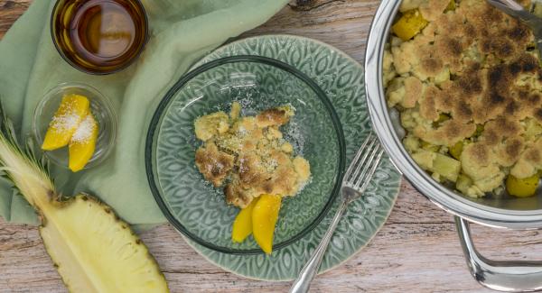 Crumble di frutta tropicale