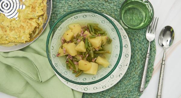 Fagiolini e patate in brodo