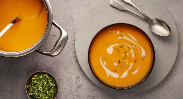Zuppa di carote e cocco