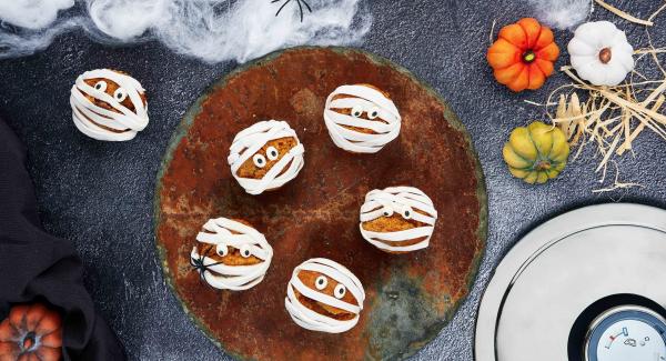 Muffin di zucca come mummie